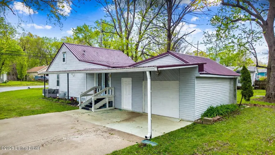 4116 Lees Ln, Louisville, KY 40216 - #2