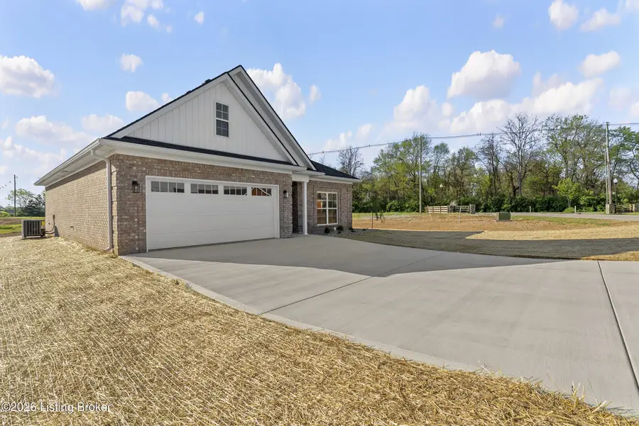 103 Freeman Ave, Bardstown, KY 40004 - #2