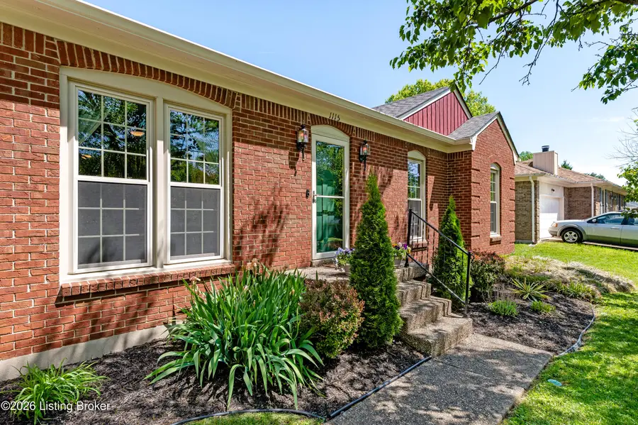 1115 Cliffwood Dr, Goshen, KY 40026 - #2