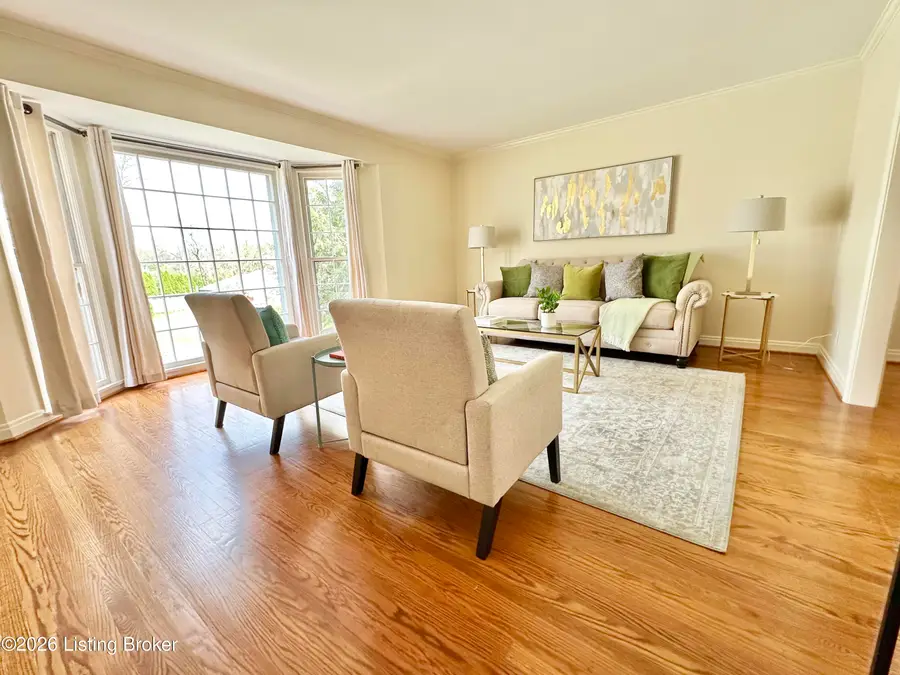 822 Circle Hill Rd, Louisville, KY 40207 - #2