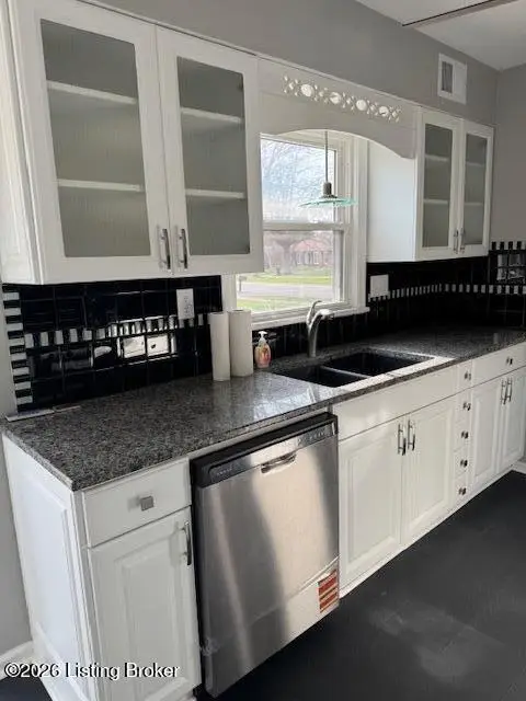 10110 Timberwood Cir, Louisville, KY 40223 - #3