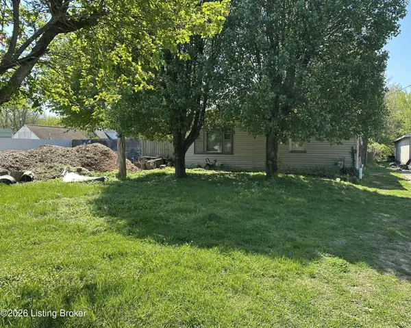 1226 Lipps Ln, Louisville, KY 40219