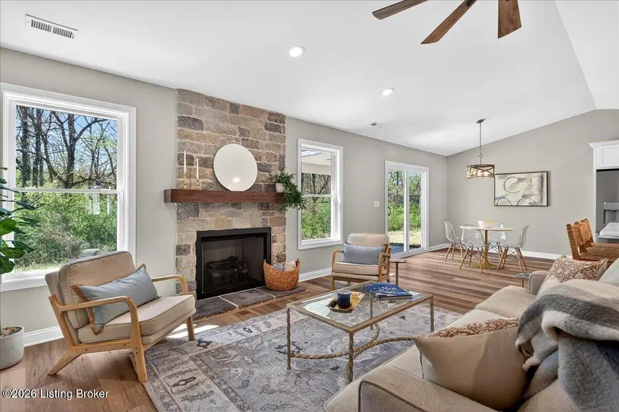 8207 Roseborough Rd, Louisville, KY 40228 - #3