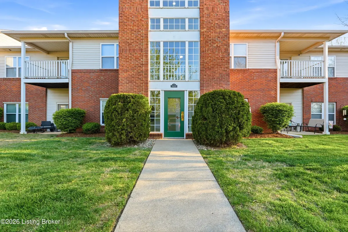 9419 Magnolia Ridge Dr #202, Louisville, KY 40291 - #1