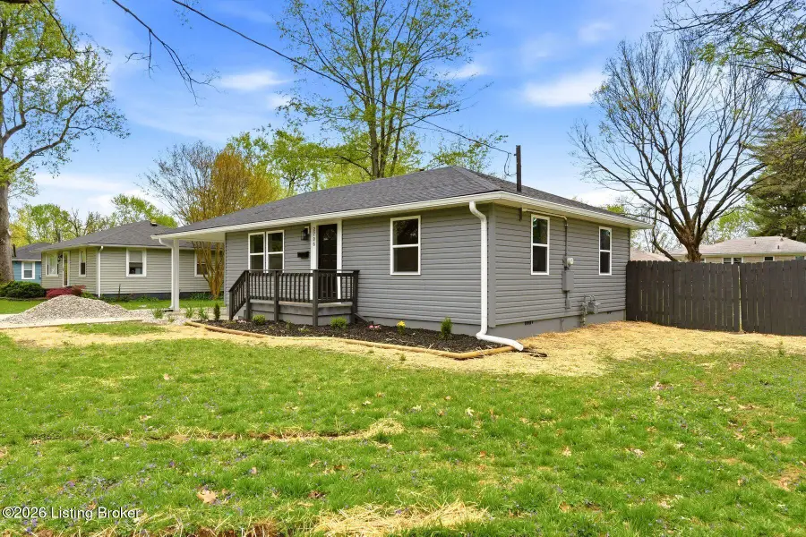 2706 Pioneer Rd, Louisville, KY 40216 - #2