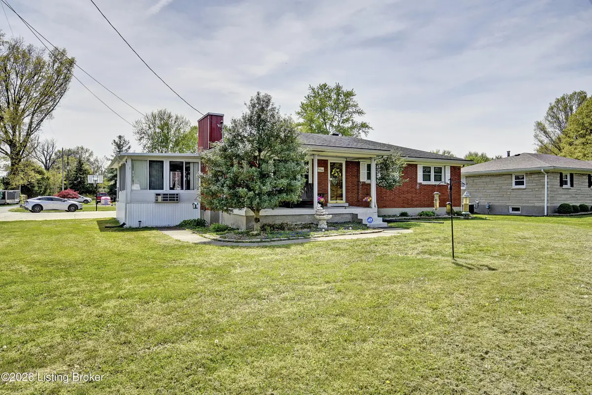 6804 Greenwood Rd, Louisville, KY 40258 - #1