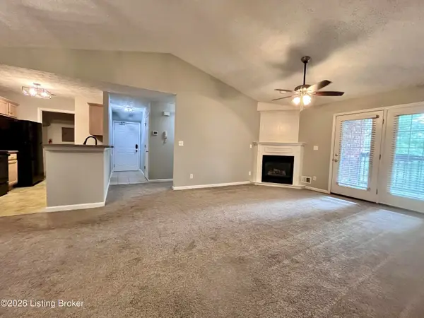 1122 Powerhouse Ln #203, Lyndon, KY 40242