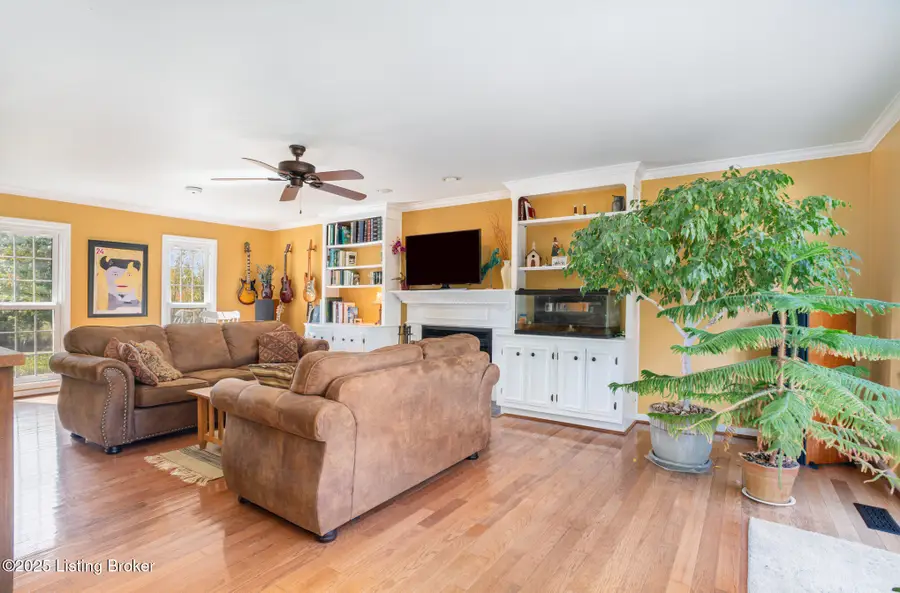 120 Paddock Ln, Simpsonville, KY 40067 - #3