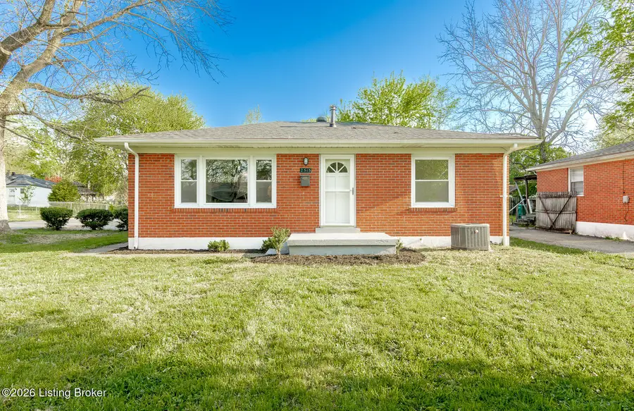 2515 Briargate Ave, Louisville, KY 40216 - #2