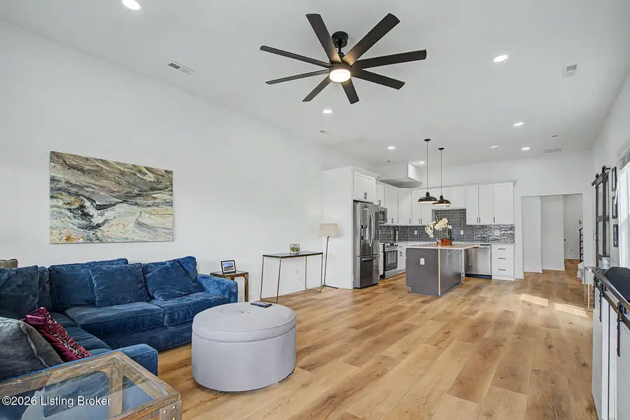 817 Swan St, Louisville, KY 40204 - #3