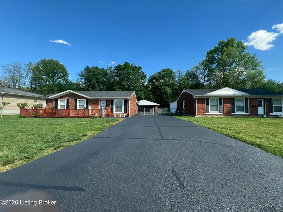 5113 Invicta Dr, Louisville, KY 40216 - #2