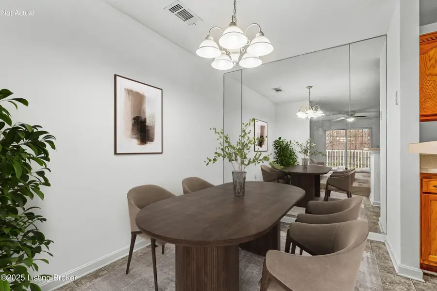 9303 Stonestreet Rd #214, Louisville, KY 40272 - #2