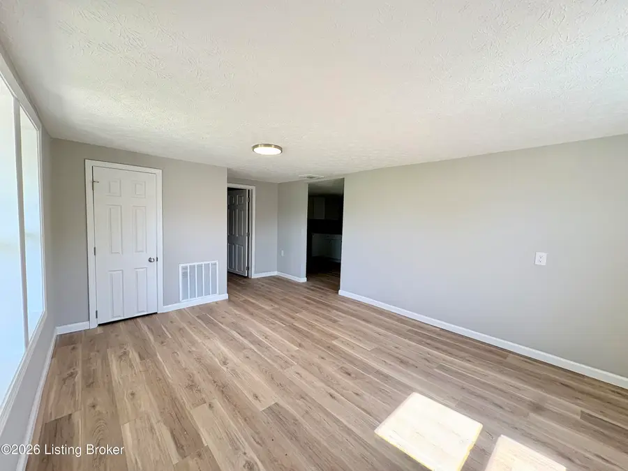 114 Hardin Ct, Taylorsville, KY 40071 - #3