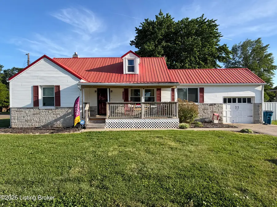 4906 Valley Station Rd, Louisville, KY 40272 - #3