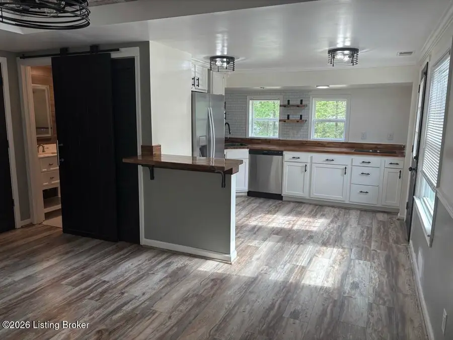 1610 Cherry Ln, Fairdale, KY 40118 - #3