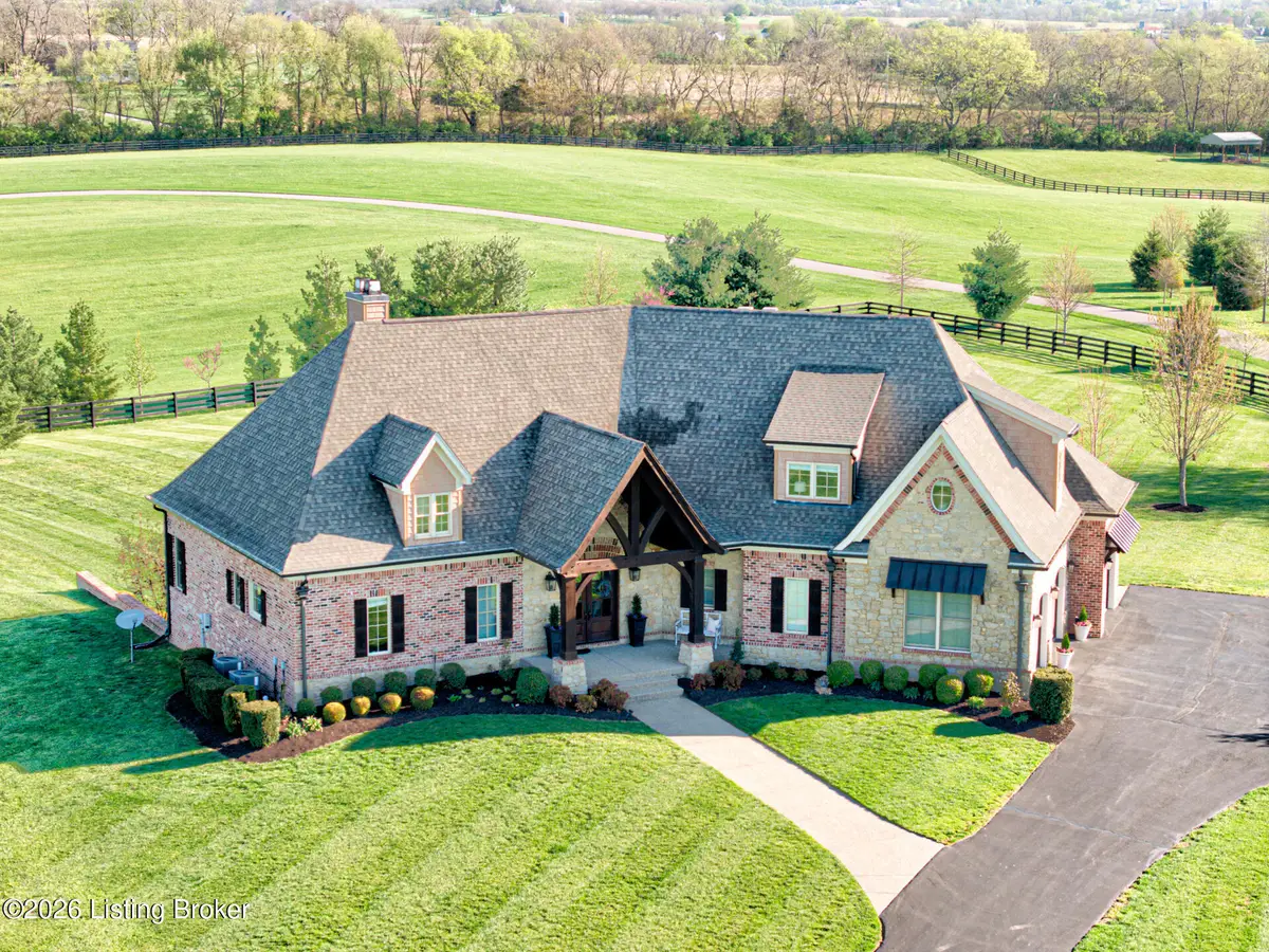 33 Timberwood Dr, Simpsonville, KY 40067 - #1