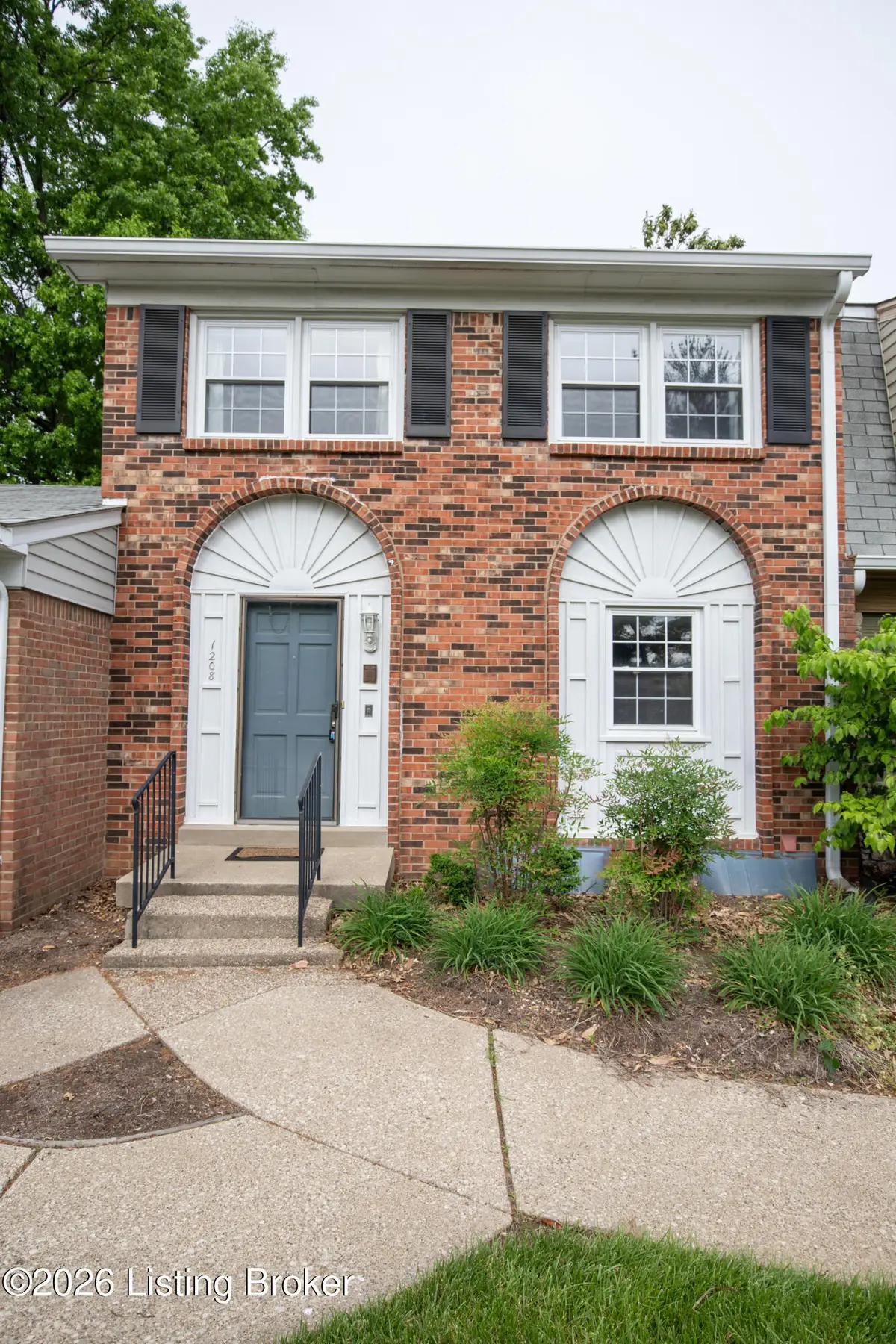 1208 Dalmally Ct, Louisville, KY 40222 - #1