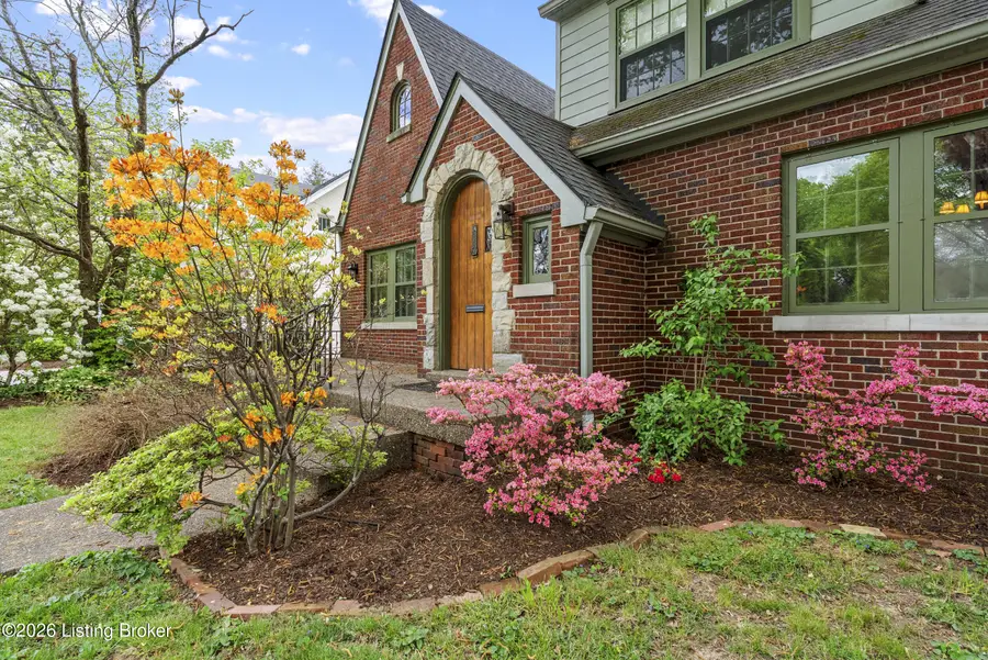 3838 Napanee Rd, Louisville, KY 40207 - #3