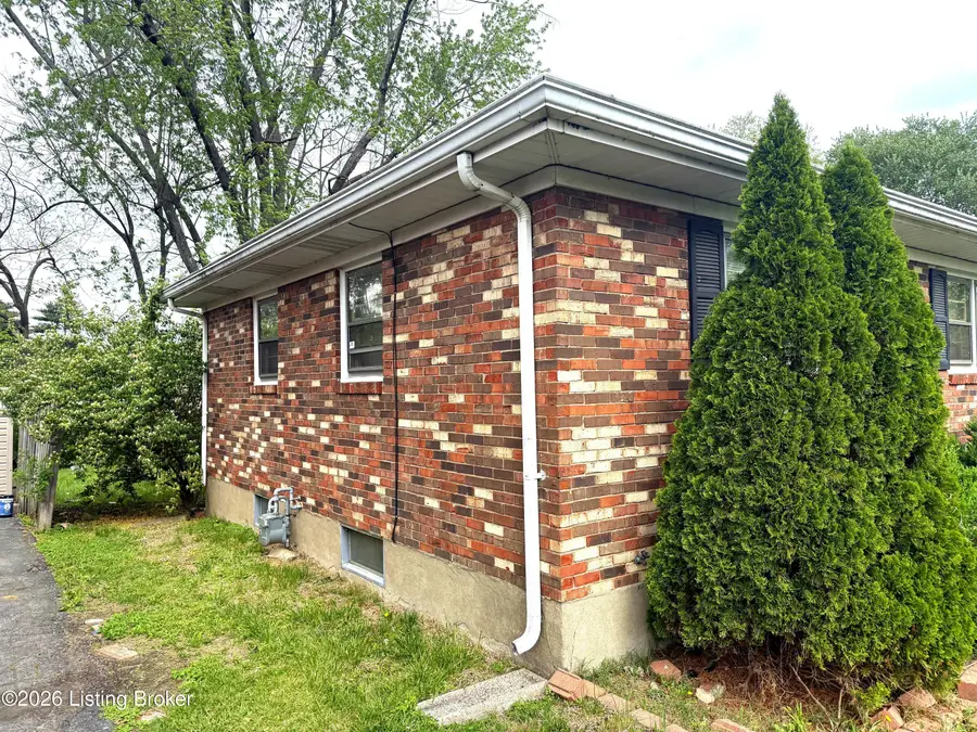 3017 Mid Dale Ln, Louisville, KY 40220 - #2