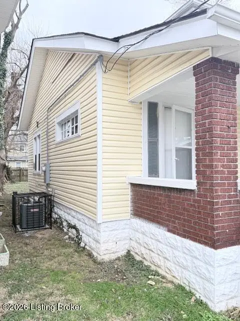 123 N 46th St, Louisville, KY 40212 - #3