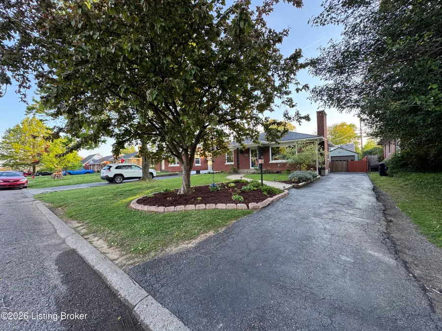 3510 Tyrone Dr, Louisville, KY 40218 - #3