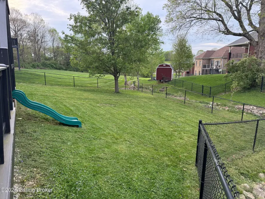 165 Nipper Ct, Shepherdsville, KY 40165 - #3