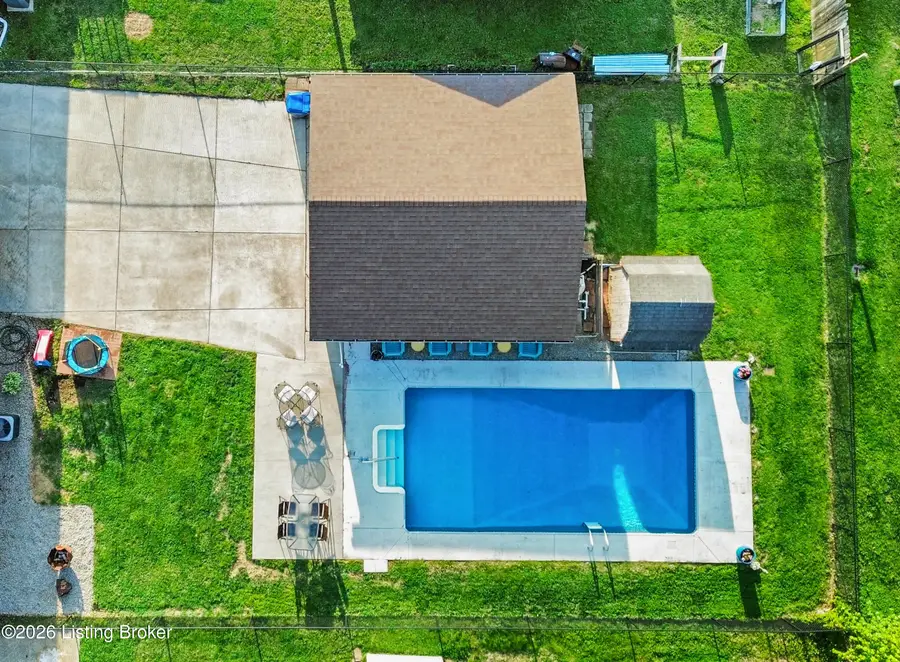 2005 White Oak Ln, Louisville, KY 40216 - #2