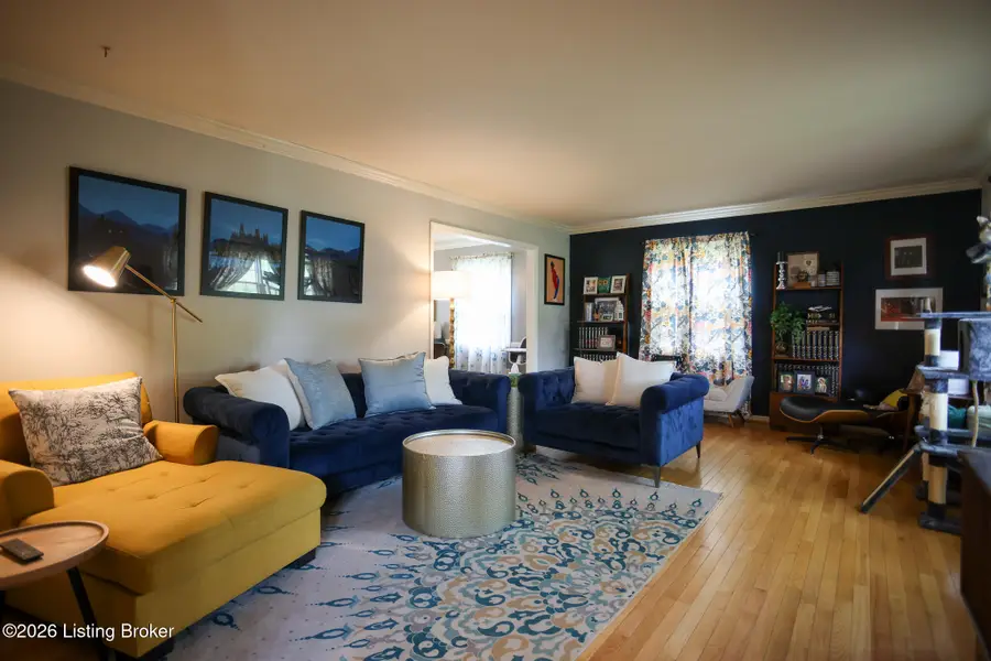 2426 Chattesworth Ln, Louisville, KY 40242 - #2