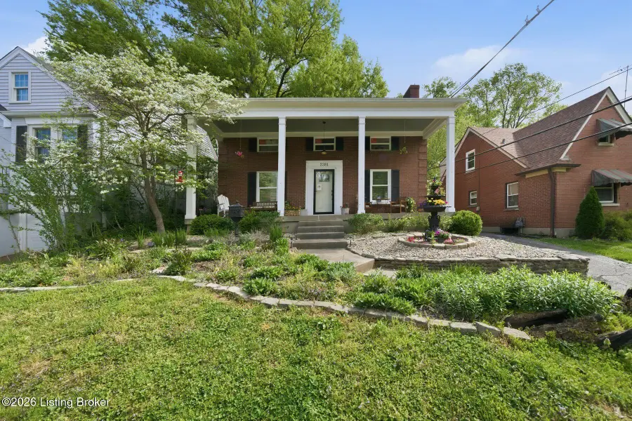 2381 Valley Vista Rd, Louisville, KY 40205 - #2
