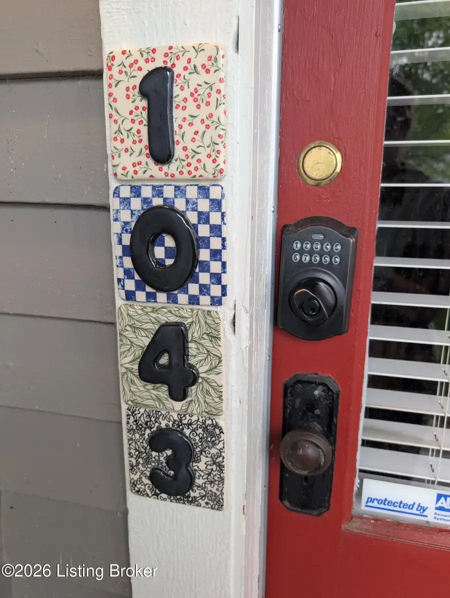 1043 E Kentucky St, Louisville, KY 40204 - #2