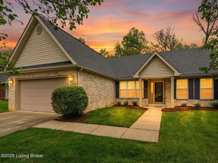 11305 Arbor Wood Dr, Louisville, KY 40299 - #2