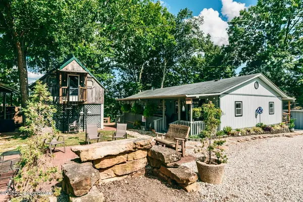 498 Rainbow Knob Ln, McDaniels, KY 40152