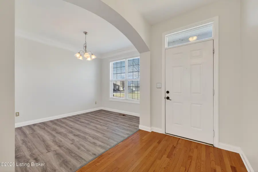 5609 Red Crested Way, Louisville, KY 40218 - #3