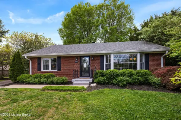 701 Victoria Pl, Louisville, KY 40207