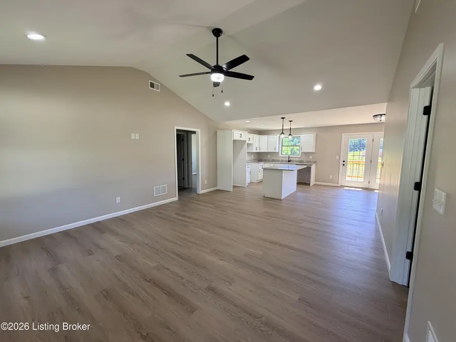 120 American Rd, Radcliff, KY 40160 - #3