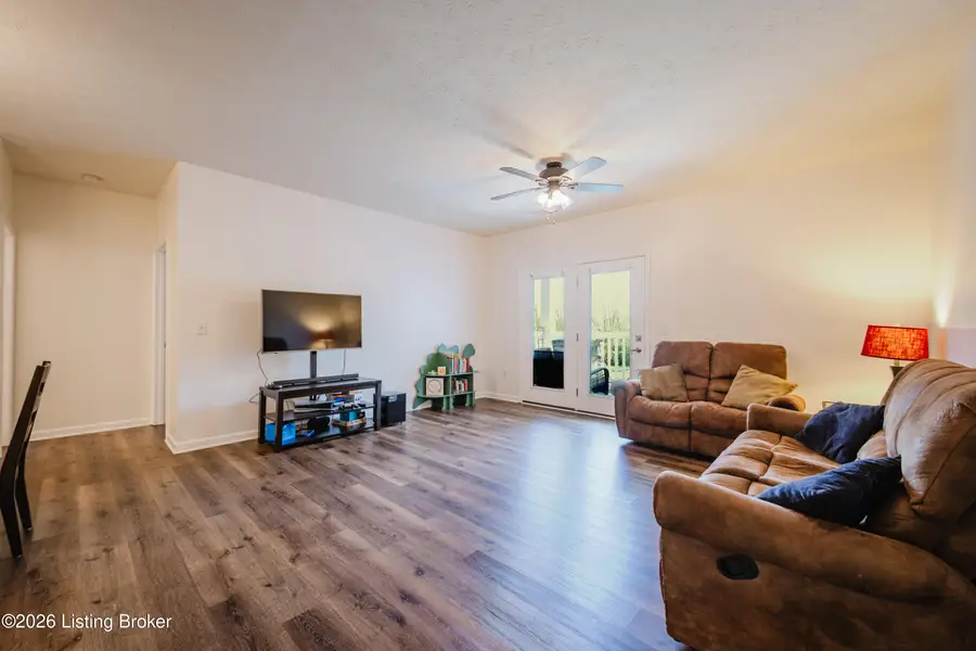 2601 Bradford Commons Dr #203, Louisville, KY 40299 - #2