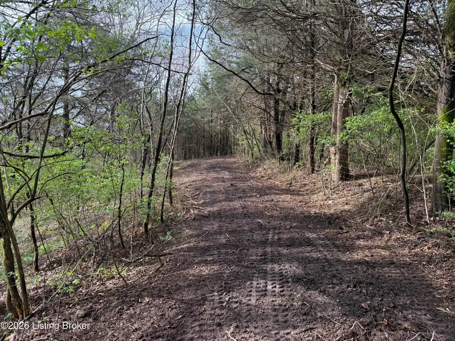 715 Devin Dr, Bedford, KY 40006 - #2