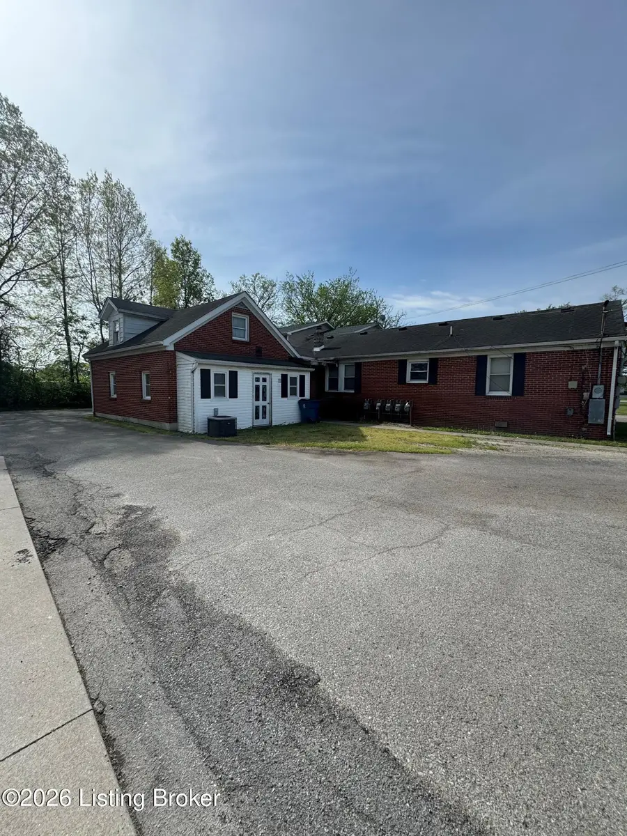 138 Patterson Ln, Shepherdsville, KY 40165 - #2