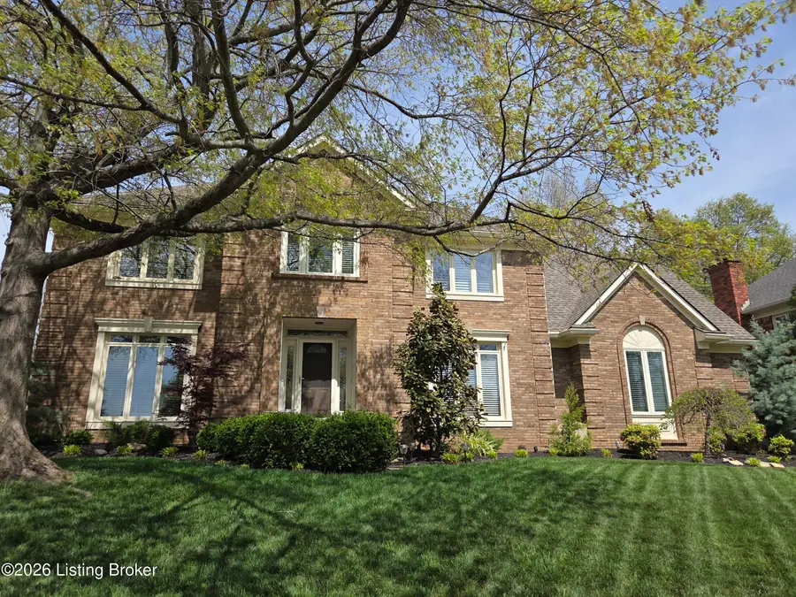 502 Lake Forest Pkwy, Louisville, KY 40245 - #2