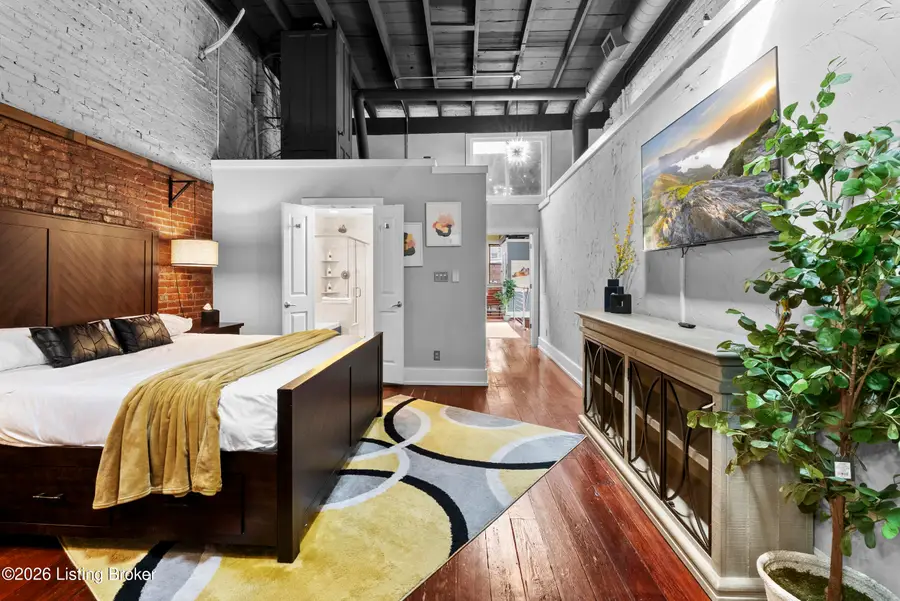 325 E Market St #5, Louisville, KY 40202 - #2