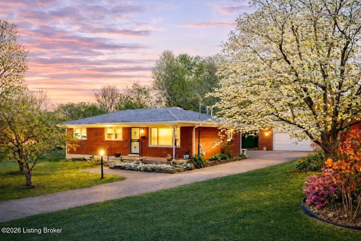 8813 Maple Rd, Louisville, KY 40229 - #1