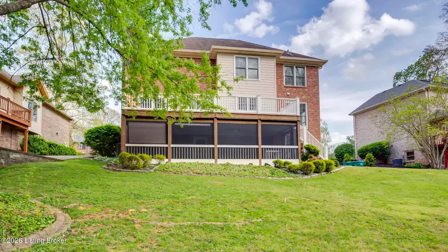 806 Locust Pointe Pl, Louisville, KY 40245 - #3