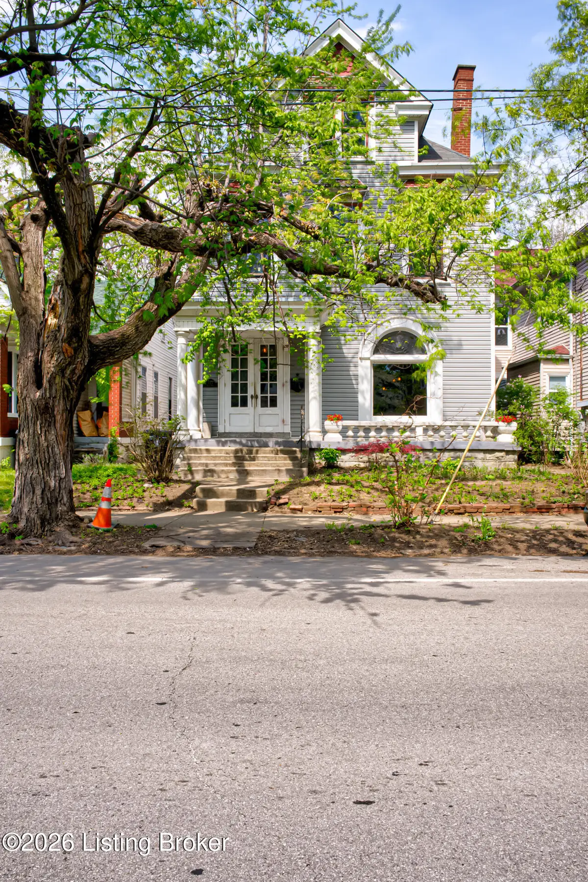 721 E Oak St, Louisville, KY 40203 - #1