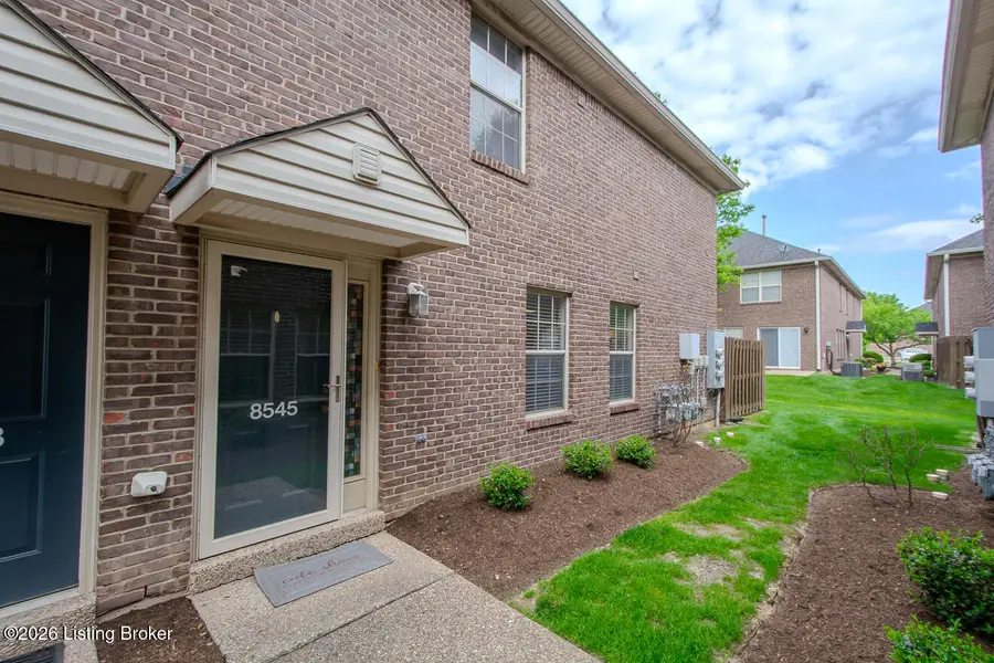 8545 Grand Neptune Dr, Louisville, KY 40228 - #2
