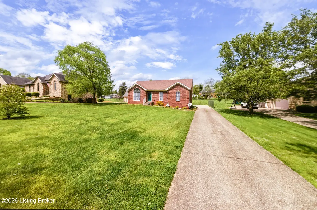 3411 E Hebron Ln, Shepherdsville, KY 40165 - #1
