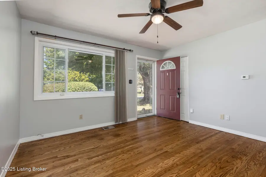 8016 Edsel Ln, Louisville, KY 40291 - #3