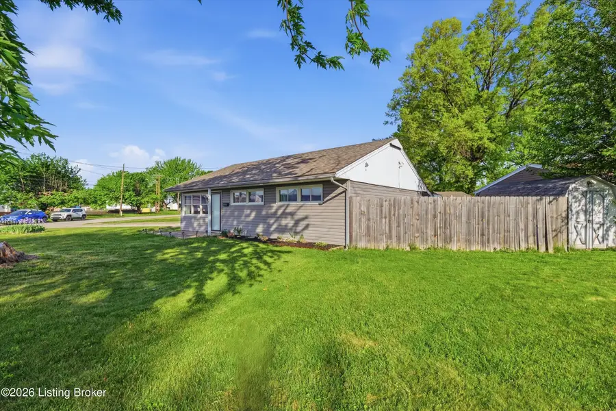 4911 Woodcock Cir, Louisville, KY 40213 - #3