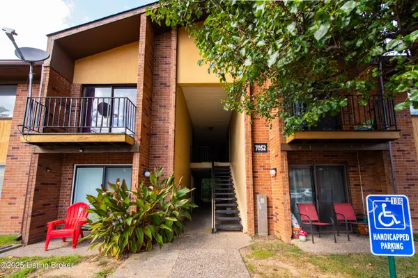 7052 Wildwood Cir #APT 105, Louisville, KY 40291