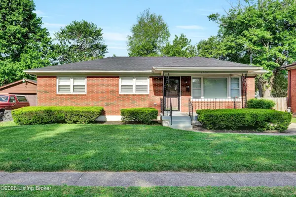 8300 Gloxinia Dr, Louisville, KY 40258