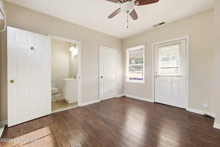 1014 Schiller Ave, Louisville, KY 40204 - #3